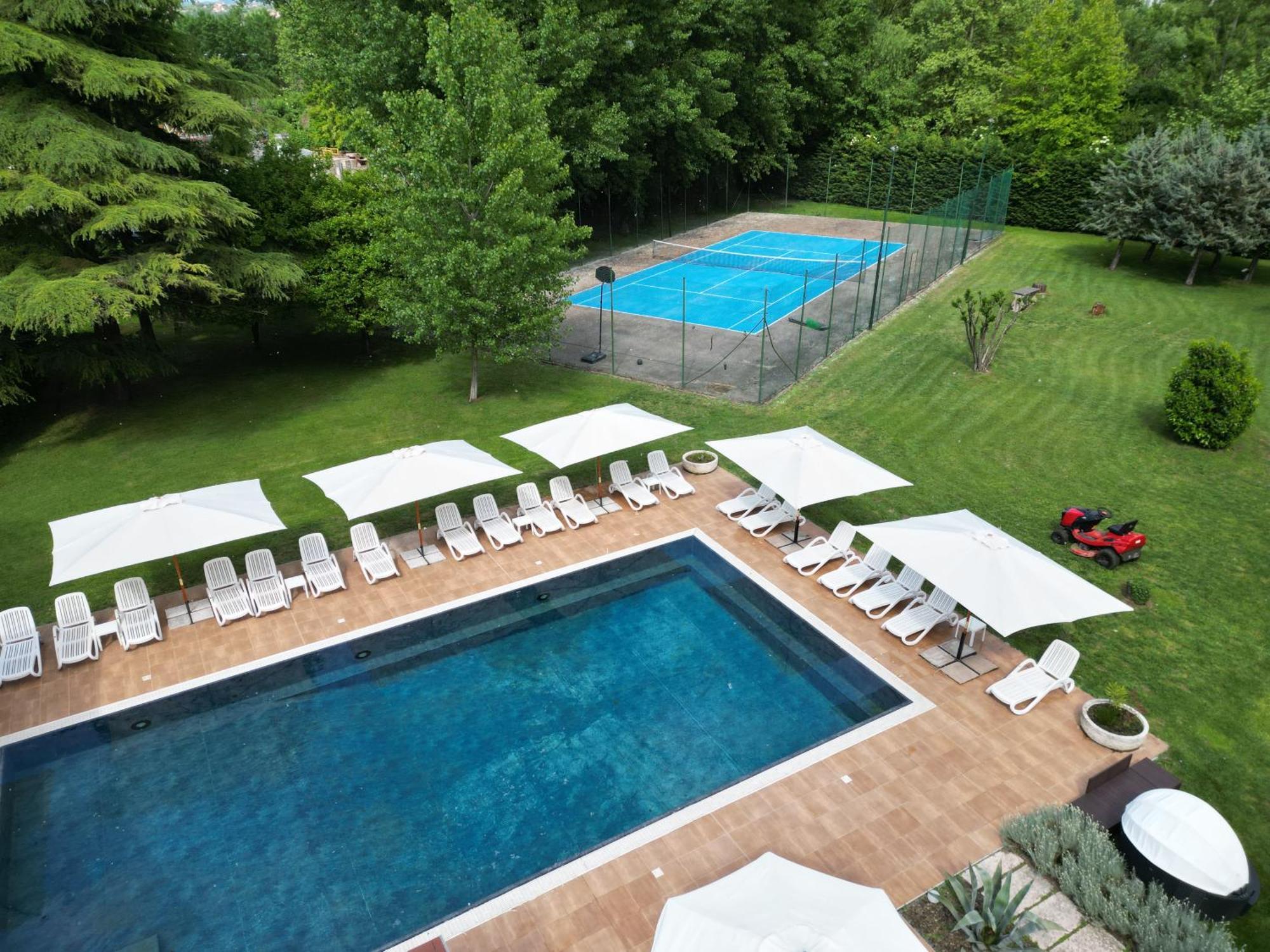 Villa Vitti'S - Verona Est Camping Сан Мартино Буон Алберго Екстериор снимка