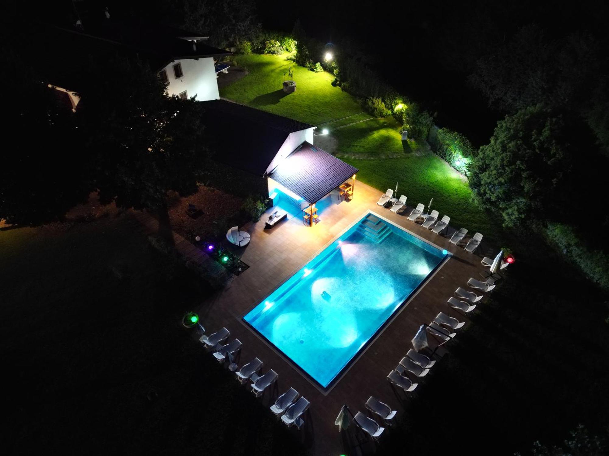 Villa Vitti'S - Verona Est Camping Сан Мартино Буон Алберго Екстериор снимка